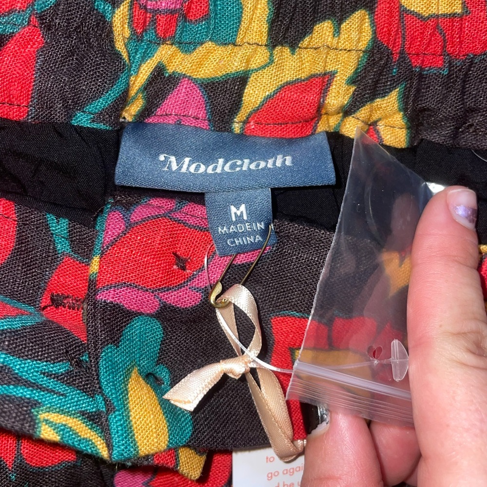 NWT ModCloth floral button up skirt - Picture 4 of 5